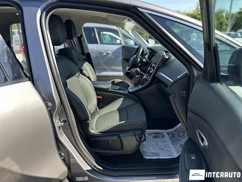 Renault Grand Scenic 2018 — Миниатюра 15