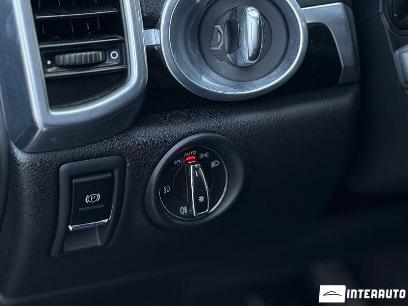 Porsche Cayenne S Hybrid 2015 — Миниатюра 8