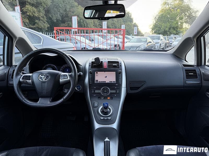 2011 Toyota Auris — Miniatură 10