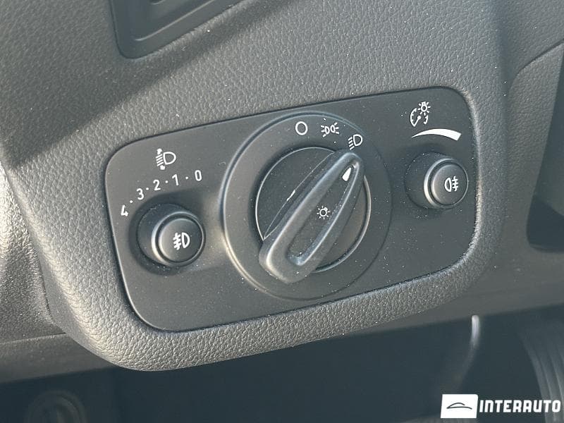 Ford Grand C-MAX 2018 — Миниатюра 16