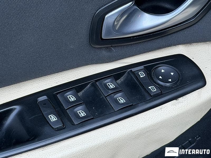 2009 Renault Grand Scenic — Miniatură 5