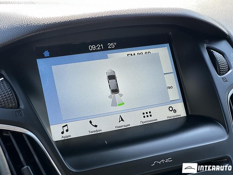 2018 Ford Focus — Miniatură 10