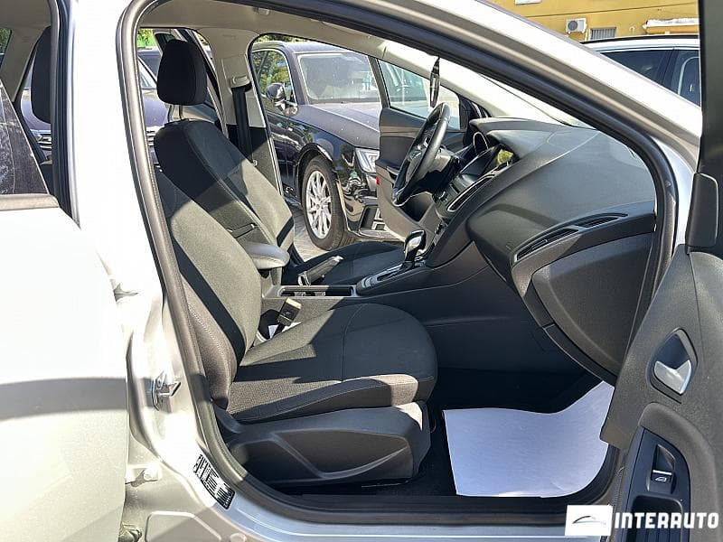 2018 Ford Focus — Miniatură 15