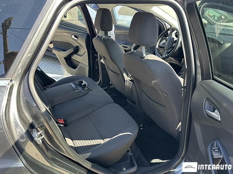 2017 Ford Focus — Miniatură 14