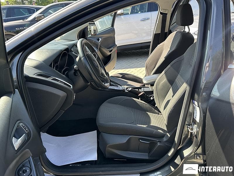 2017 Ford Focus — Miniatură 5