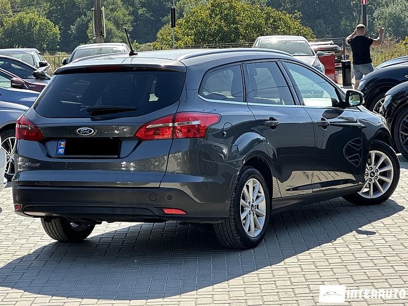 2017 Ford Focus — Miniatură 3