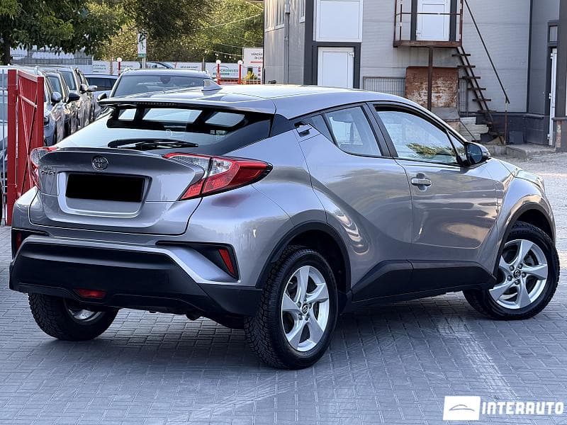 2018 Toyota C-HR — Miniatură 4