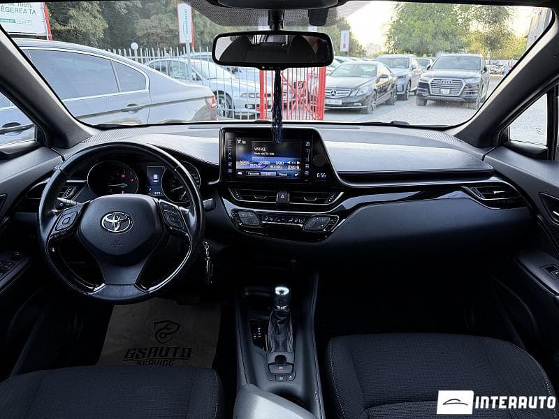 2018 Toyota C-HR — Miniatură 9