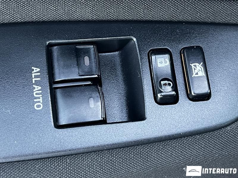 Toyota Auris 2010 — Миниатюра 14