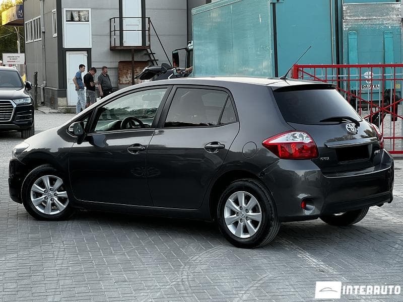 Toyota Auris 2010 — Миниатюра 2