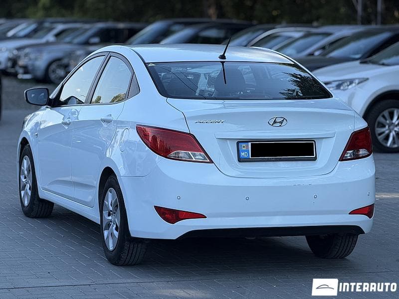 2016 Hyundai Accent — Miniatură 2