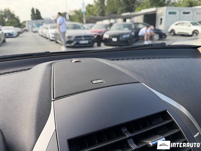 2015 Lincoln MKZ — Miniatură 10