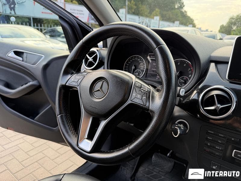 Mercedes B 200 2014 — Миниатюра 12