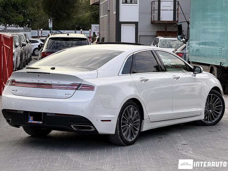 2013 Lincoln MKZ — Miniatură 2