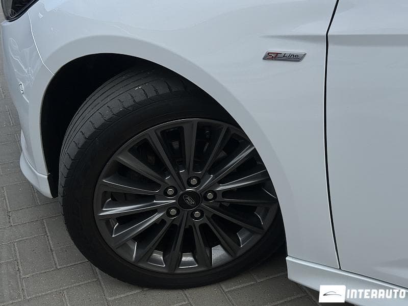 2018 Ford Focus — Miniatură 17