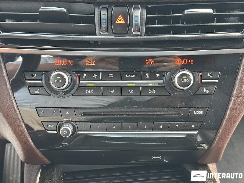 BMW X5 4.0e 2016 — Миниатюра 10