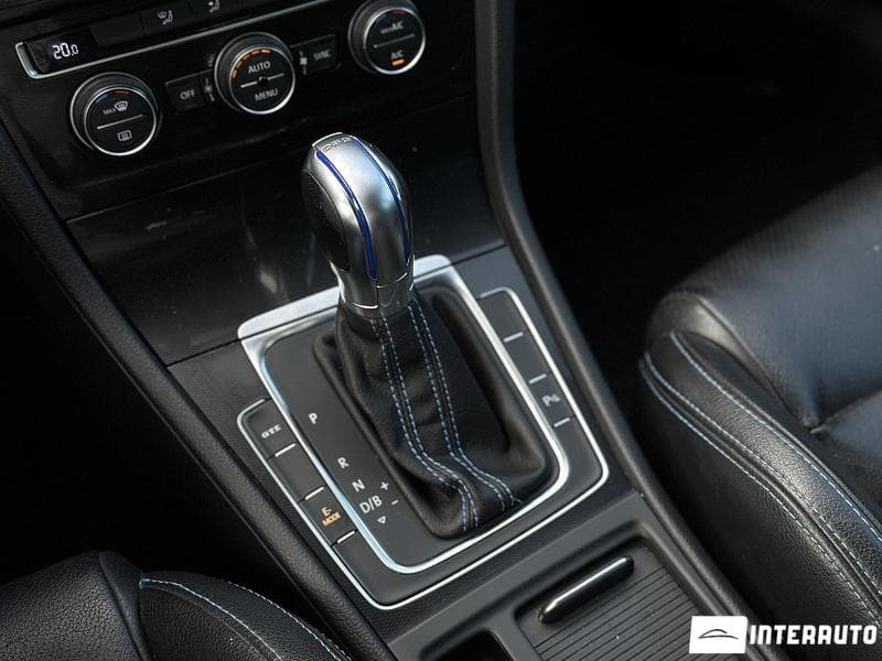 Volkswagen Golf GTE 2015 — Миниатюра 16