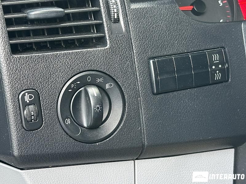 Volkswagen Crafter 2011 — Миниатюра 17