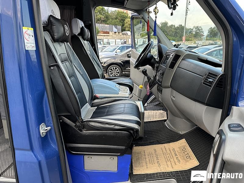 Volkswagen Crafter 2011 — Миниатюра 13