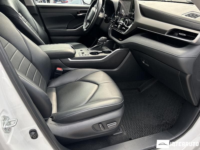 Toyota Highlander 2023 — Миниатюра 17
