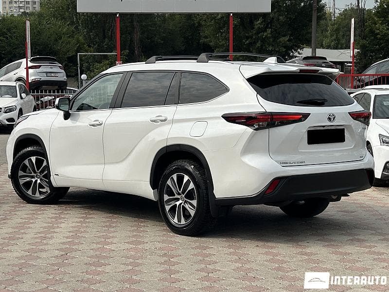 Toyota Highlander 2023 — Миниатюра 3