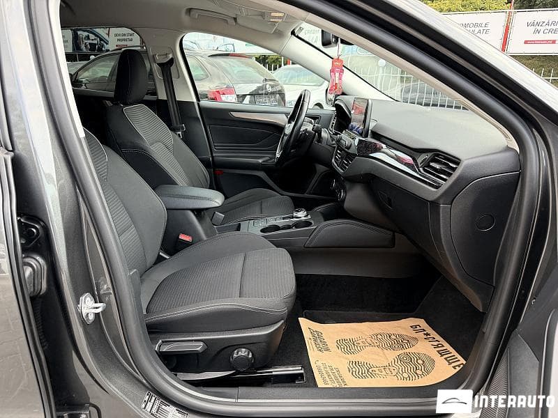 2019 Ford Focus — Miniatură 6
