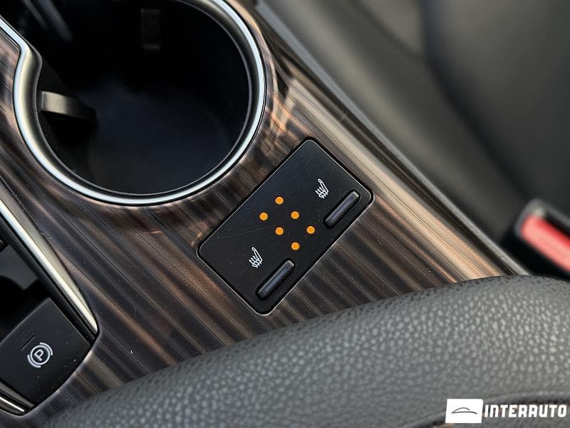 Toyota Camry 2019 — Миниатюра 18