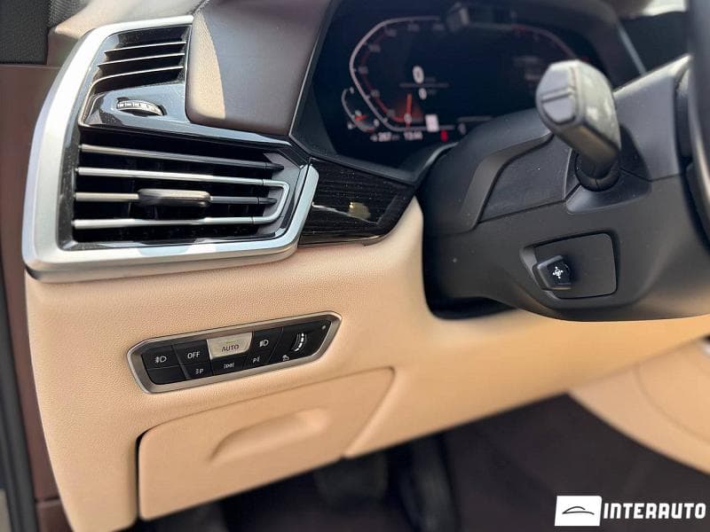 BMW X5 4.0i 2019 — Миниатюра 17