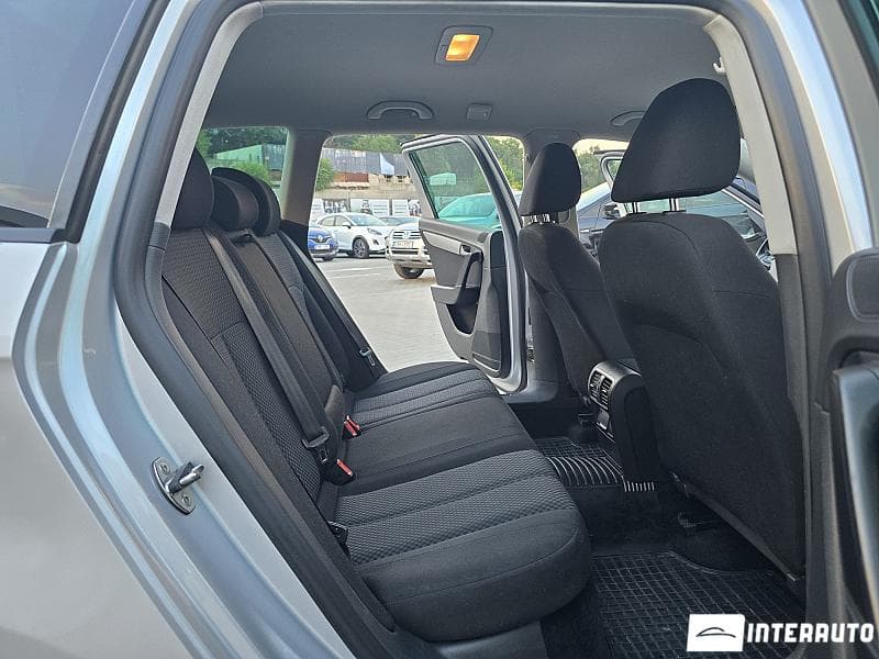 2012 Volkswagen Passat — Miniatură 13