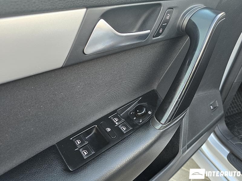 2012 Volkswagen Passat — Miniatură 16
