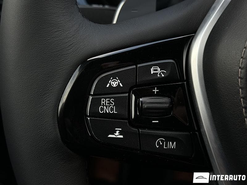 2018 BMW 520 — Miniatură 14