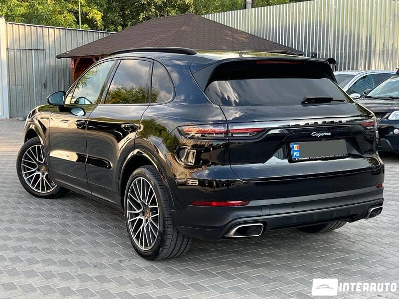 2018 Porsche Cayenne — Miniatură 2