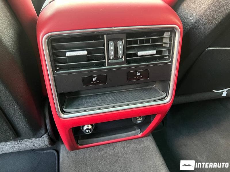 2018 Porsche Cayenne — Miniatură 22