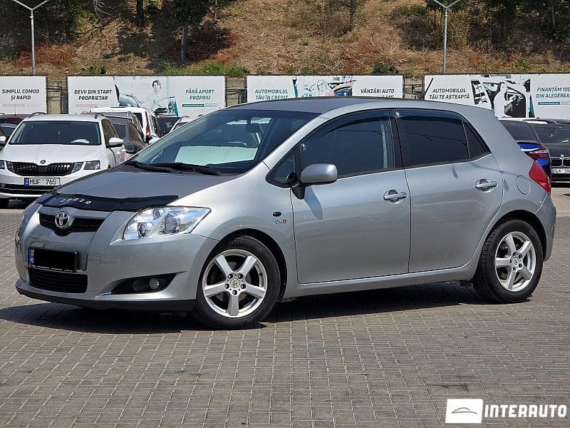 2009 Toyota Auris — Miniatură 2
