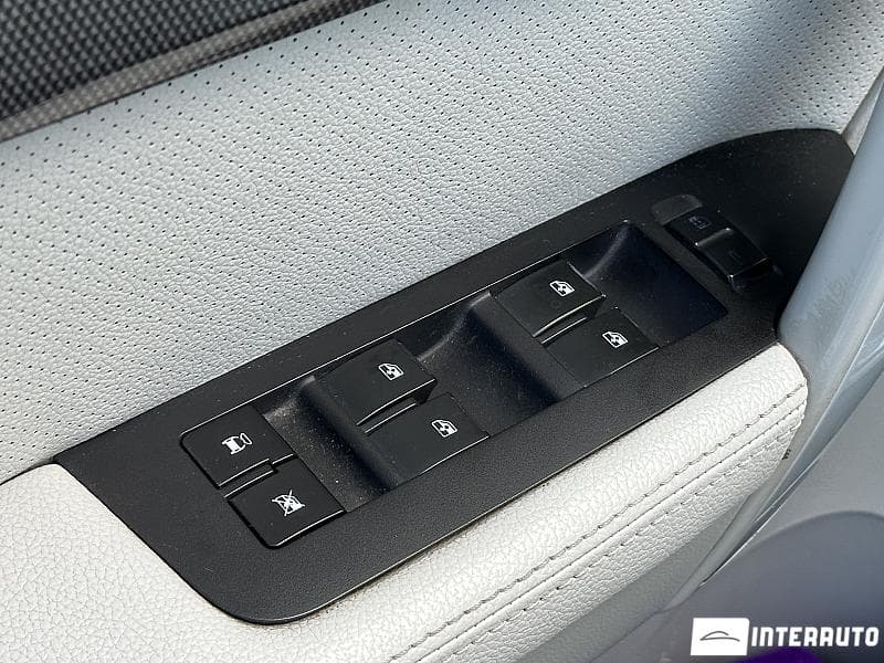 Chevrolet Captiva 2012 — Миниатюра 15