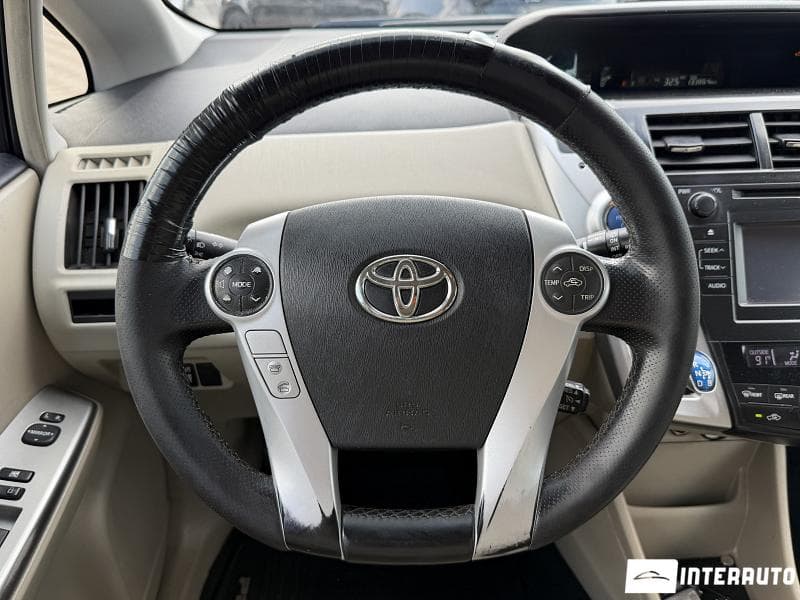 2013 Toyota Prius Plus / V — Miniatură 10