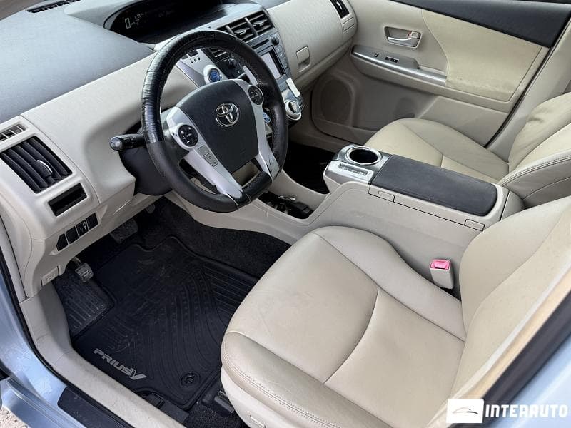 2013 Toyota Prius Plus / V — Miniatură 8