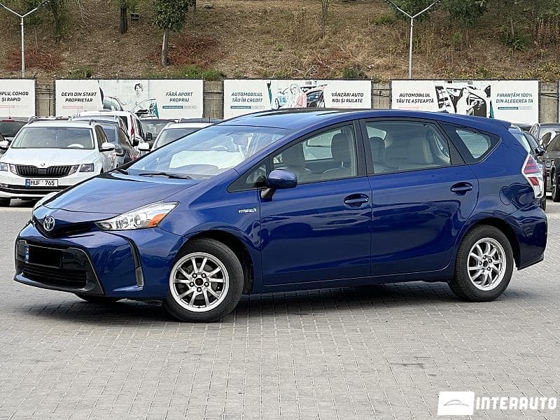 2016 Toyota Prius Plus / V — Miniatură 2