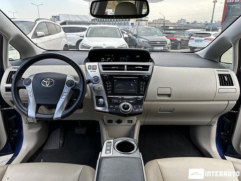 2016 Toyota Prius Plus / V — Miniatură 6