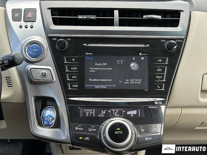 2016 Toyota Prius Plus / V — Miniatură 9