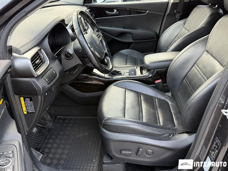 2017 Kia Sorento — Miniatură 6