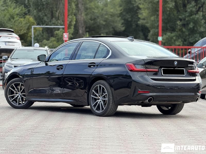 BMW 330E 2020 — Миниатюра 3