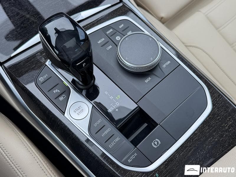 BMW 330E 2020 — Миниатюра 16