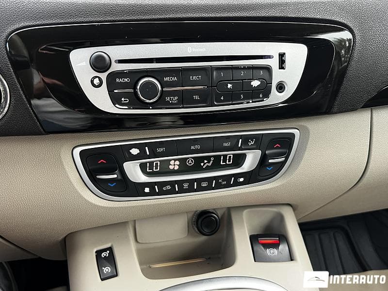 Renault Scenic 2012 — Миниатюра 10