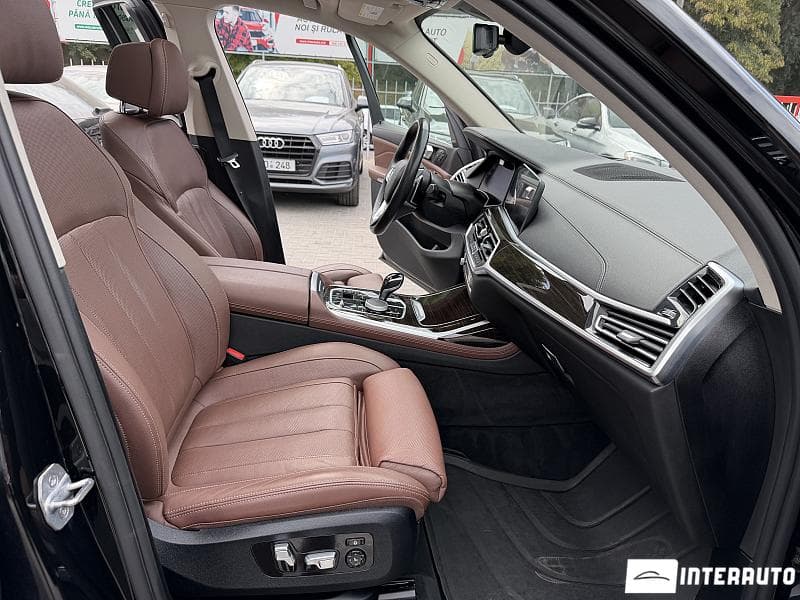 BMW X7 4.0i 2020 — Миниатюра 6