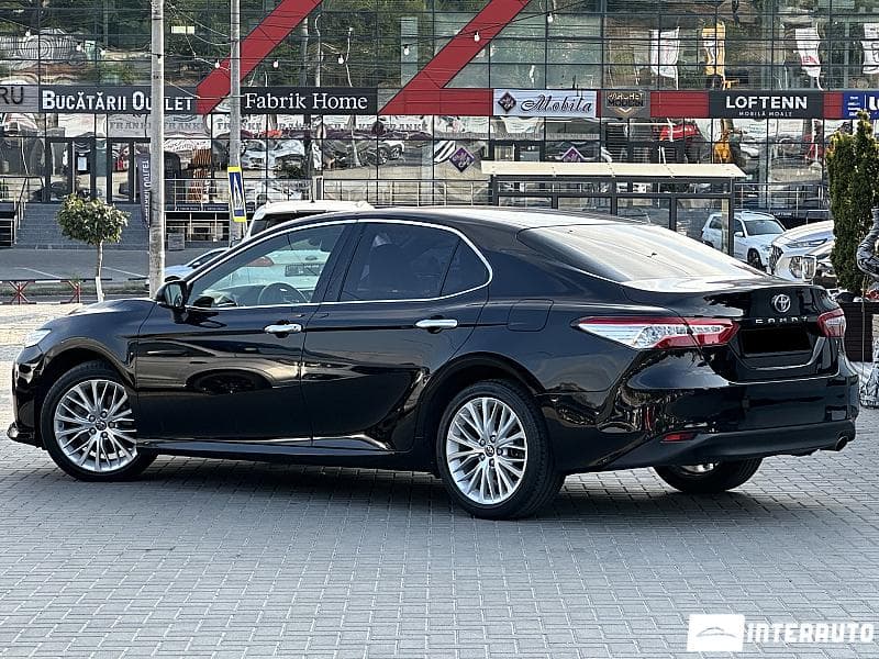 Toyota Camry 2018 — Миниатюра 4