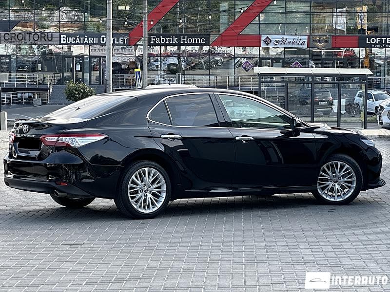 Toyota Camry 2018 — Миниатюра 3