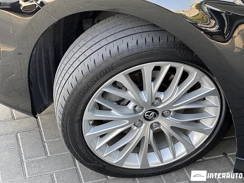 Toyota Camry 2018 — Миниатюра 15