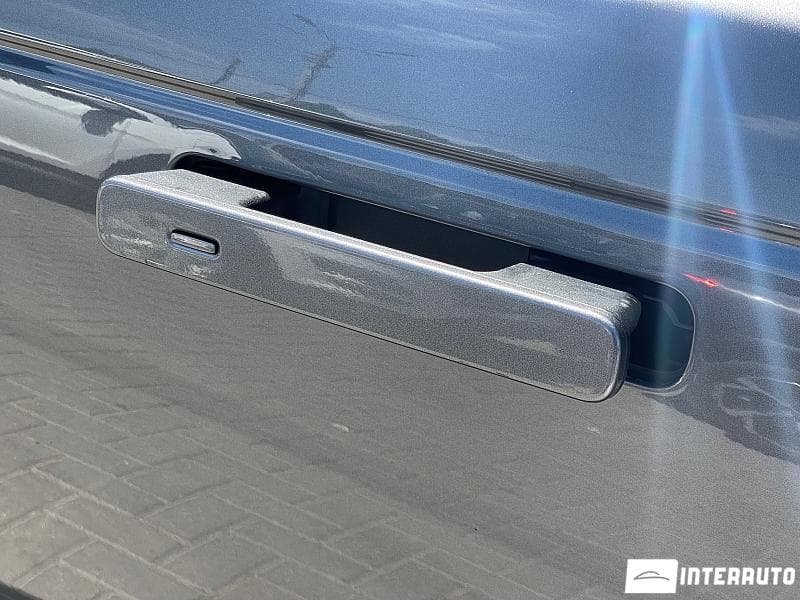 Land Rover Range Rover Velar 2018 — Миниатюра 5