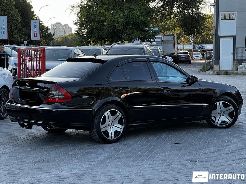 Mercedes E 220 2008 — Миниатюра 3